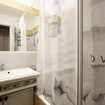 Aux Restanques Du Golfe De St Tropez - Maeva - Climatise Avec Mezzanine 2 Pieces 4 Personnes - Prestige Mae-3700 * 그리모